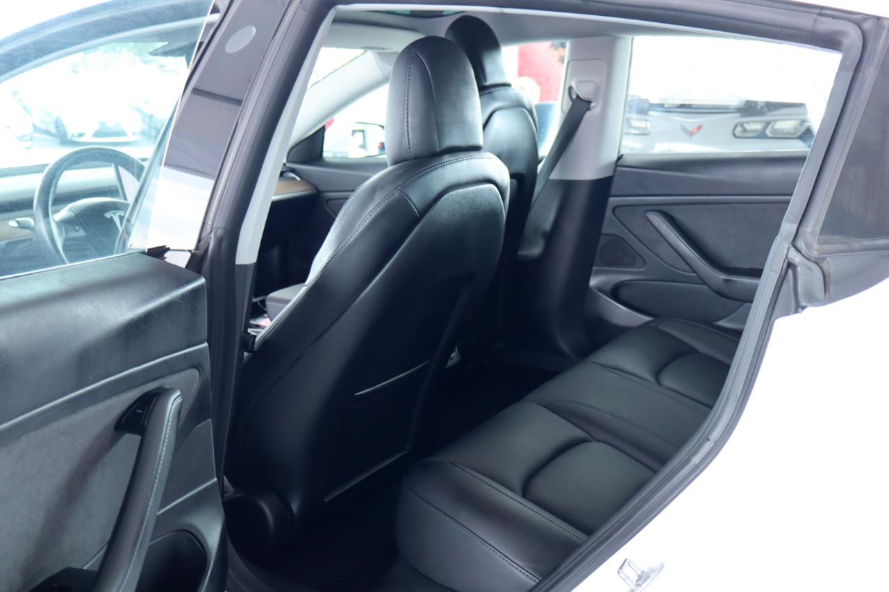 Tesla Model 3 Mid Range Battery RWD 2018