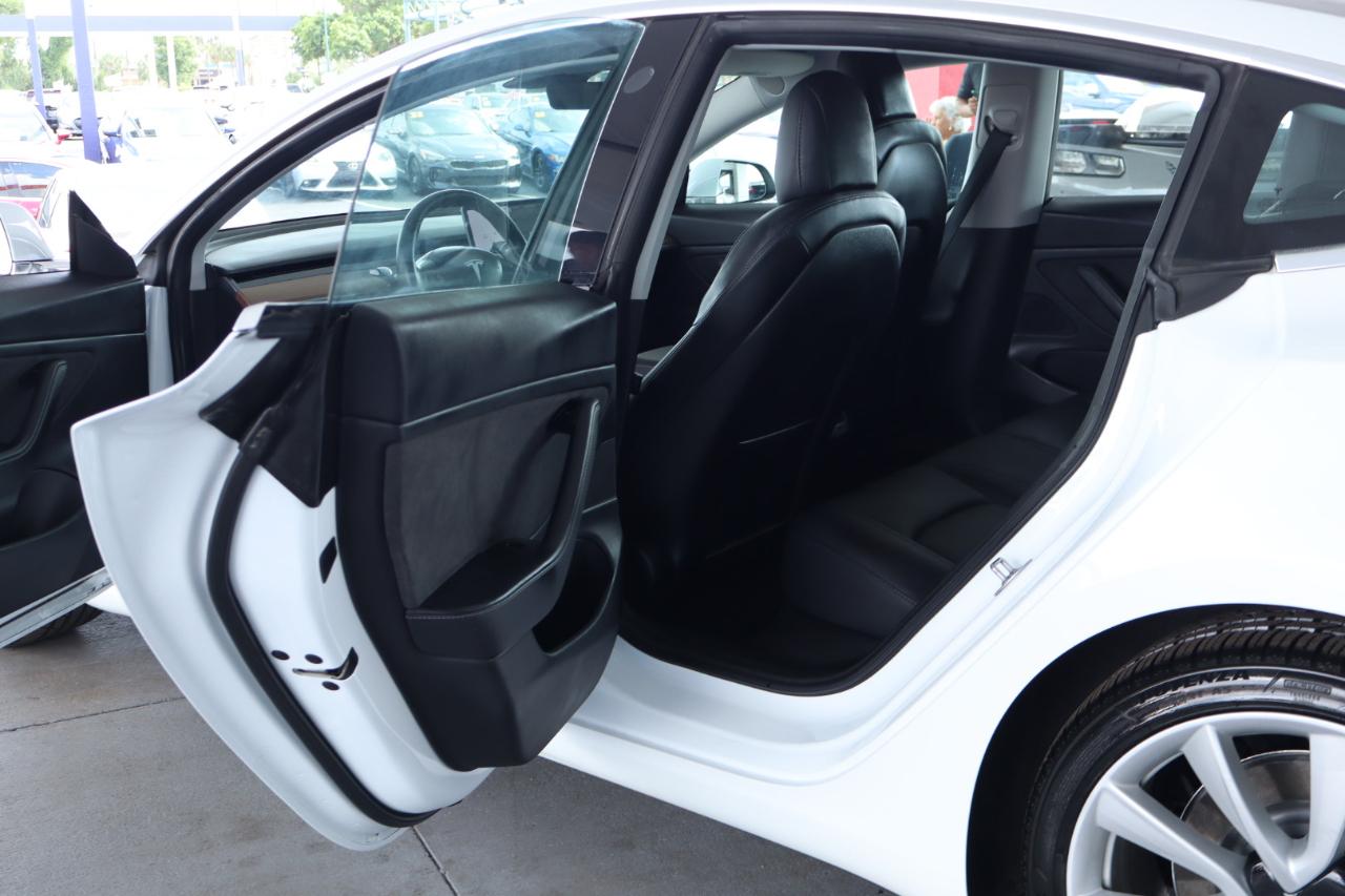 Tesla Model 3 Mid Range Battery RWD 2018