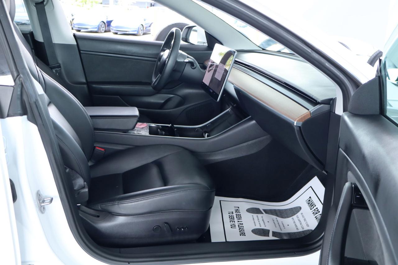 Tesla Model 3 Mid Range Battery RWD 2018