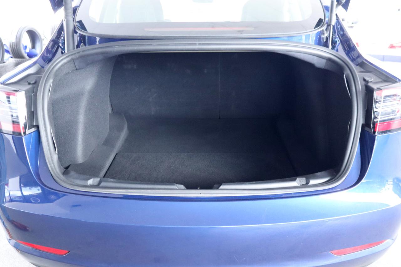 Tesla Model 3 RWD 2023