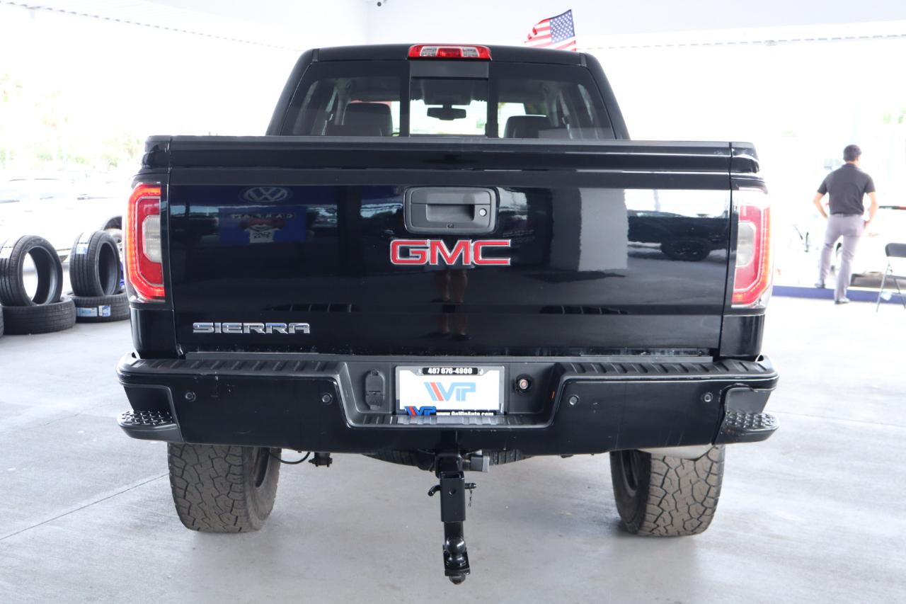 GMC Sierra 1500 4WD Crew Cab 143.5" SLT 2017