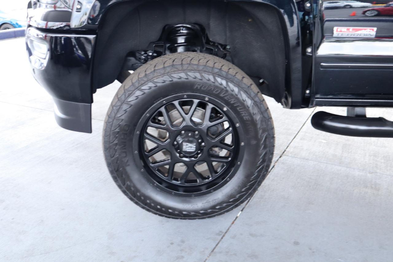 GMC Sierra 1500 4WD Crew Cab 143.5" SLT 2017