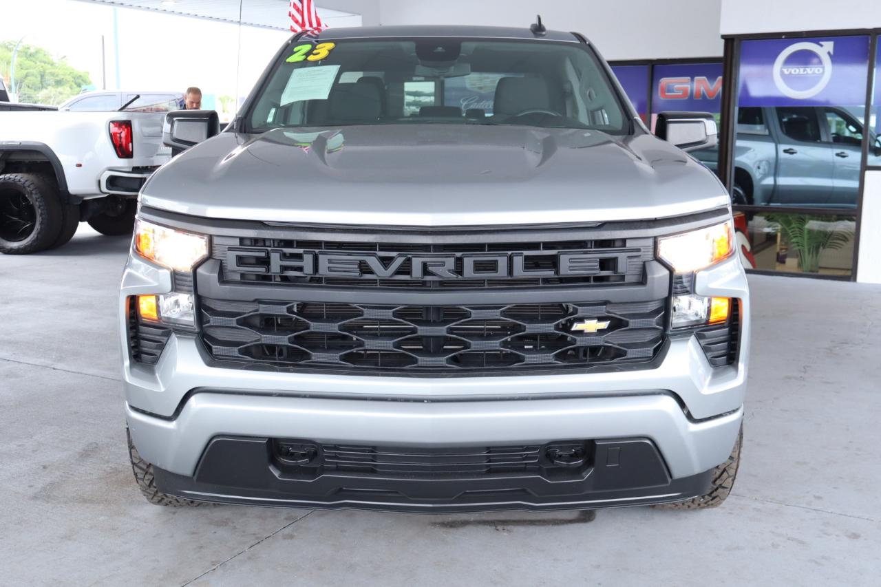 Chevrolet Silverado 1500 4WD Crew Cab 147" Custom 2023