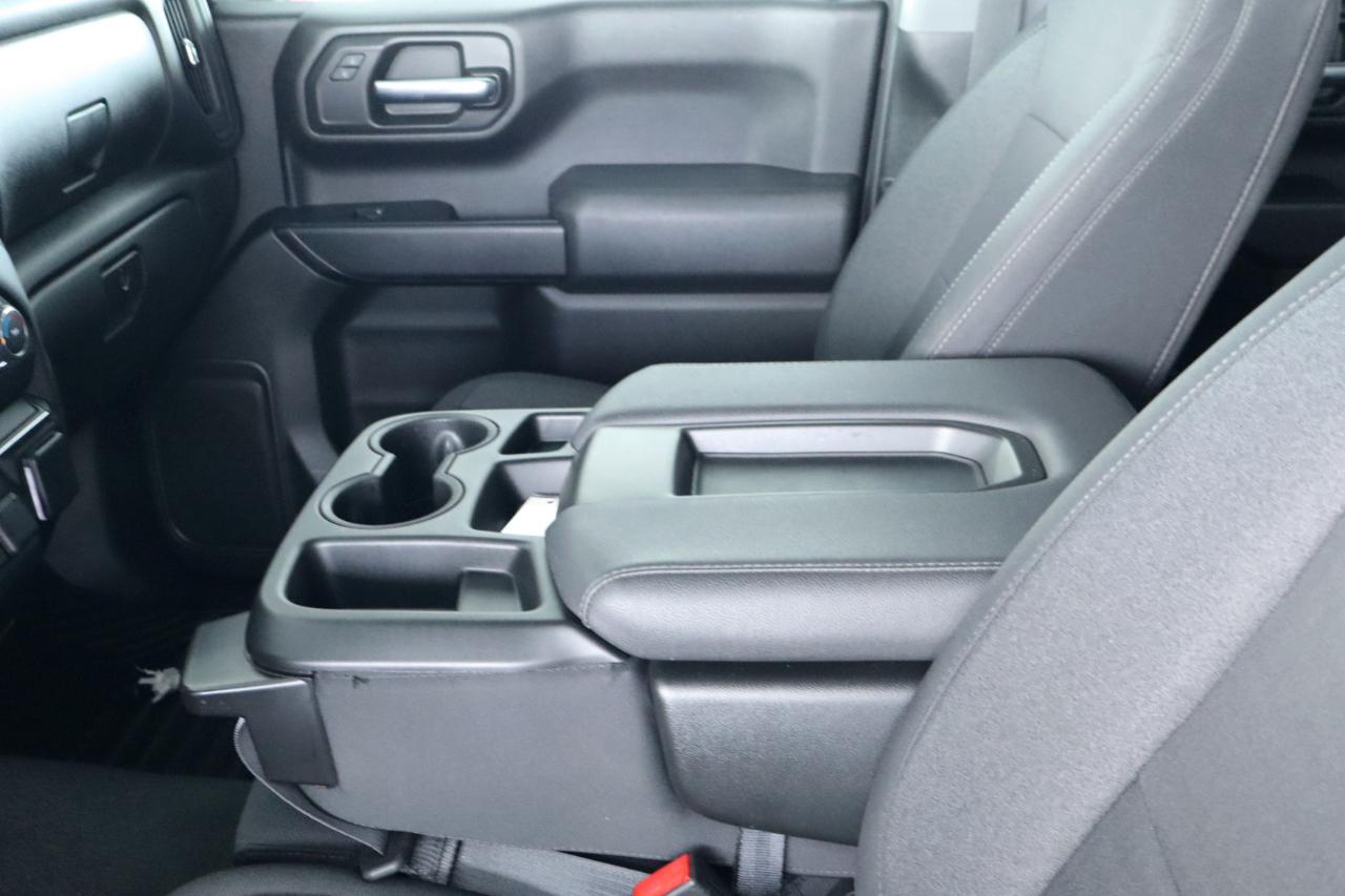 Chevrolet Silverado 1500 4WD Crew Cab 147" Custom 2023