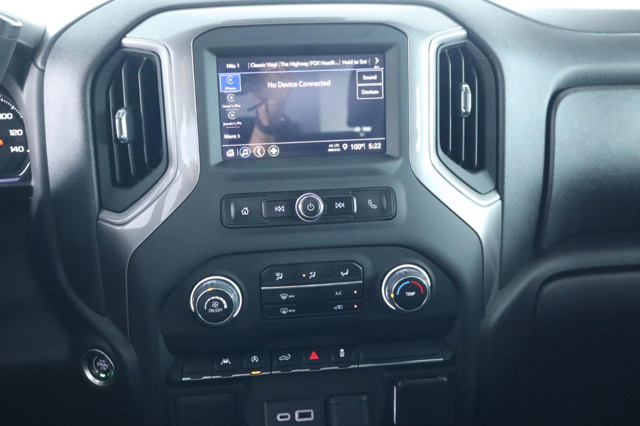 Chevrolet Silverado 1500 4WD Crew Cab 147" Custom 2023