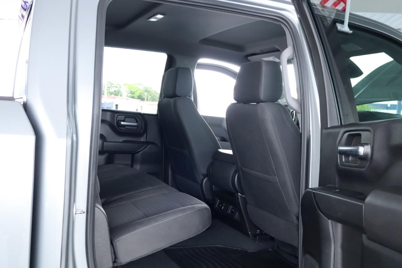 Chevrolet Silverado 1500 4WD Crew Cab 147" Custom 2023