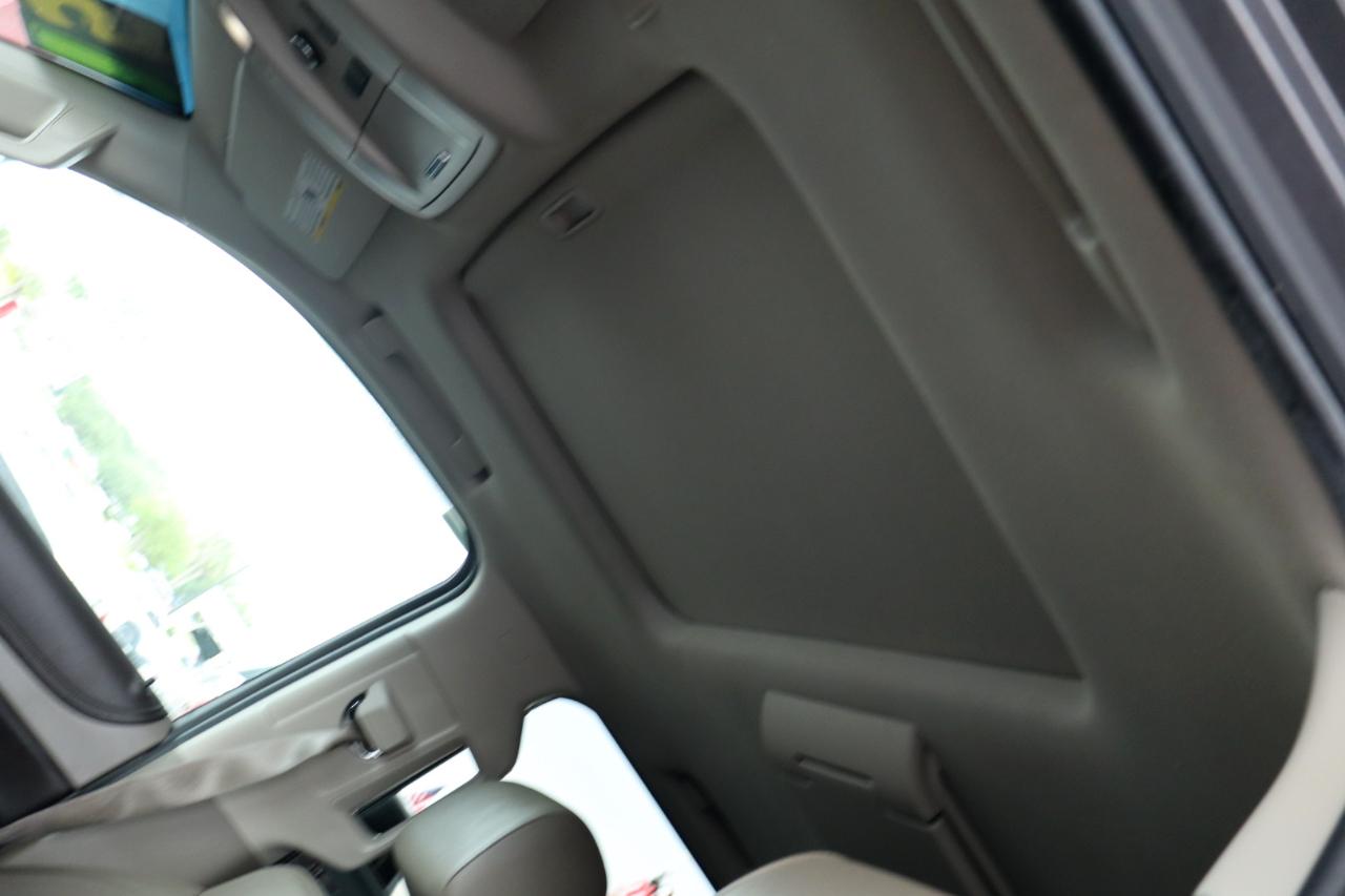 Chevrolet Suburban 4WD 4dr LTZ 2015