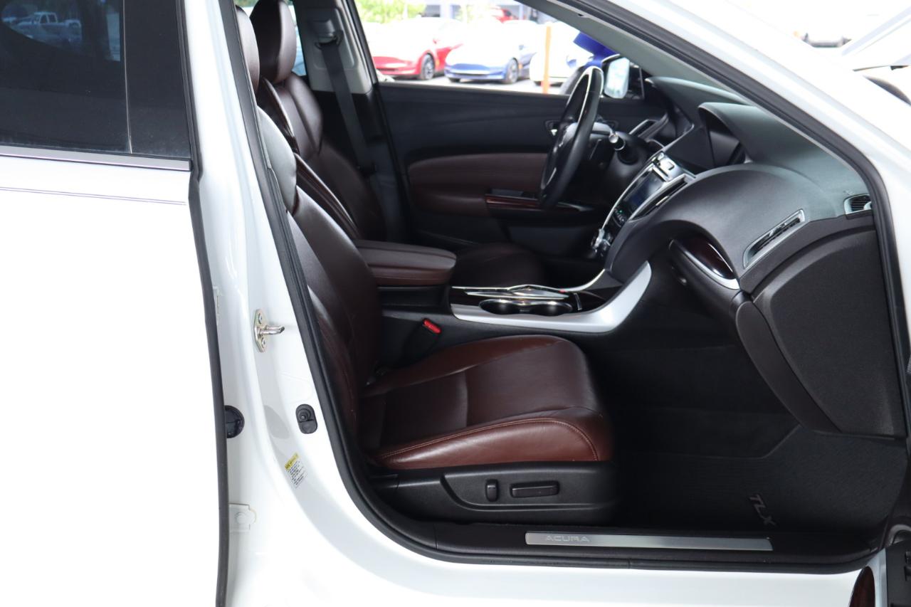 Acura TLX 4dr Sdn FWD V6 Tech 2016
