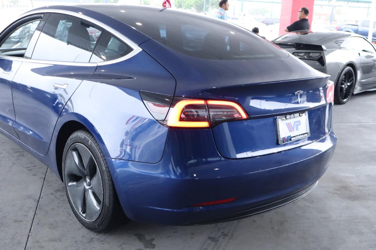Tesla Model 3 Mid Range Battery RWD 2018