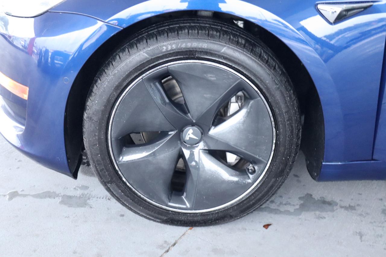Tesla Model 3 Mid Range Battery RWD 2018