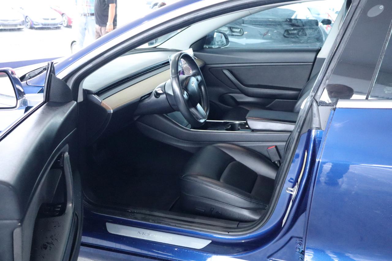 Tesla Model 3 Mid Range Battery RWD 2018