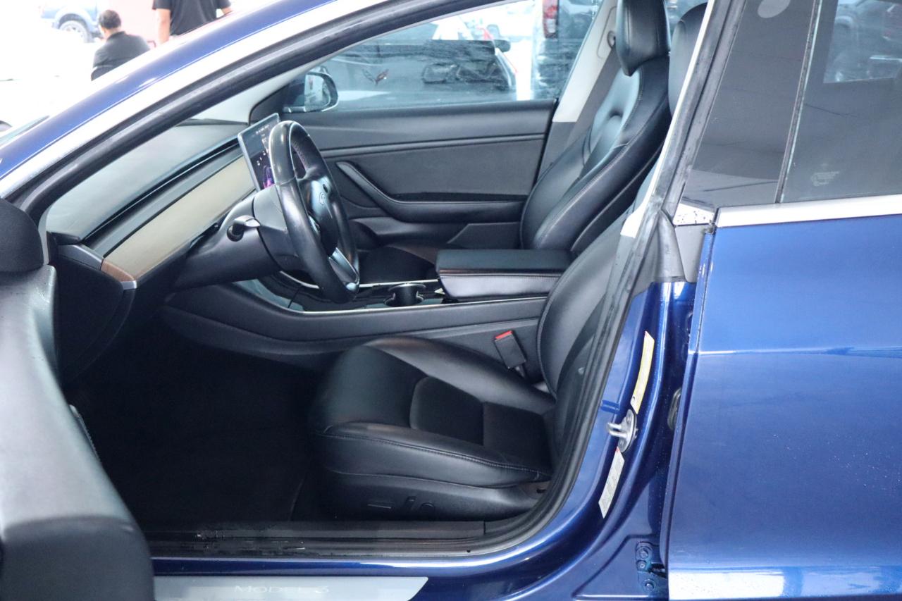 Tesla Model 3 Mid Range Battery RWD 2018