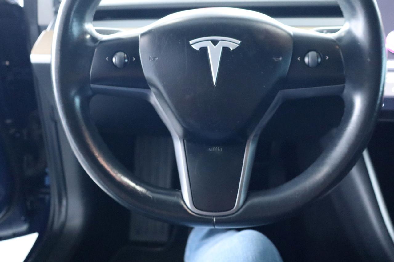 Tesla Model 3 Mid Range Battery RWD 2018
