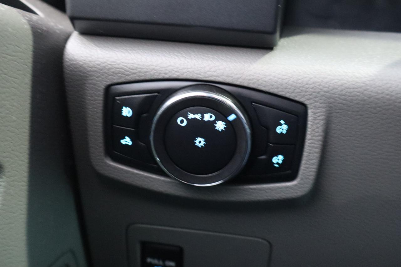 Ford F-150 Lariat 4WD SuperCrew 5.5' Box 2018