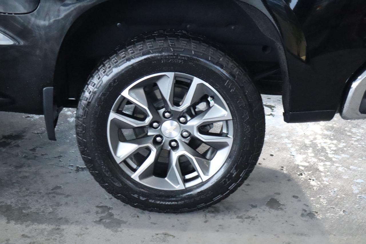 Chevrolet Silverado 1500 2WD Crew Cab 147" LT 2024