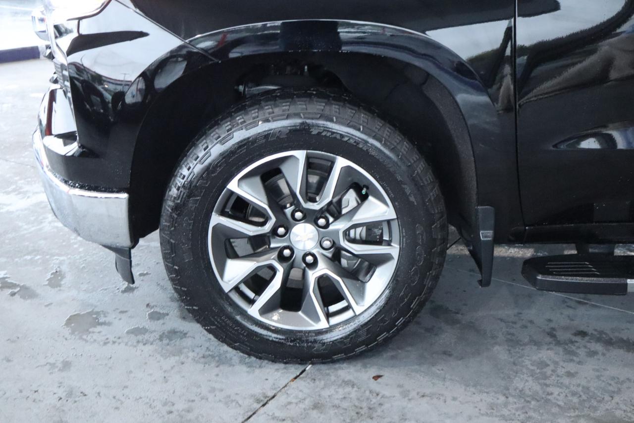 Chevrolet Silverado 1500 2WD Crew Cab 147" LT 2024
