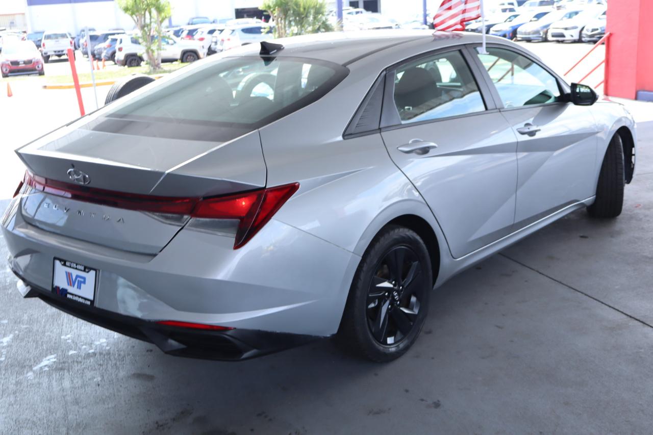 Hyundai Elantra SEL IVT 2023