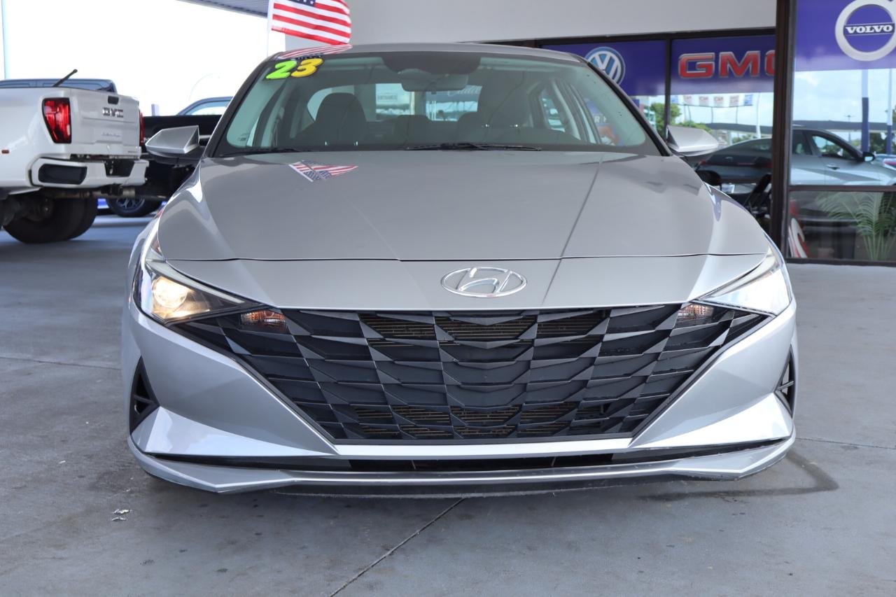 Hyundai Elantra SEL IVT 2023
