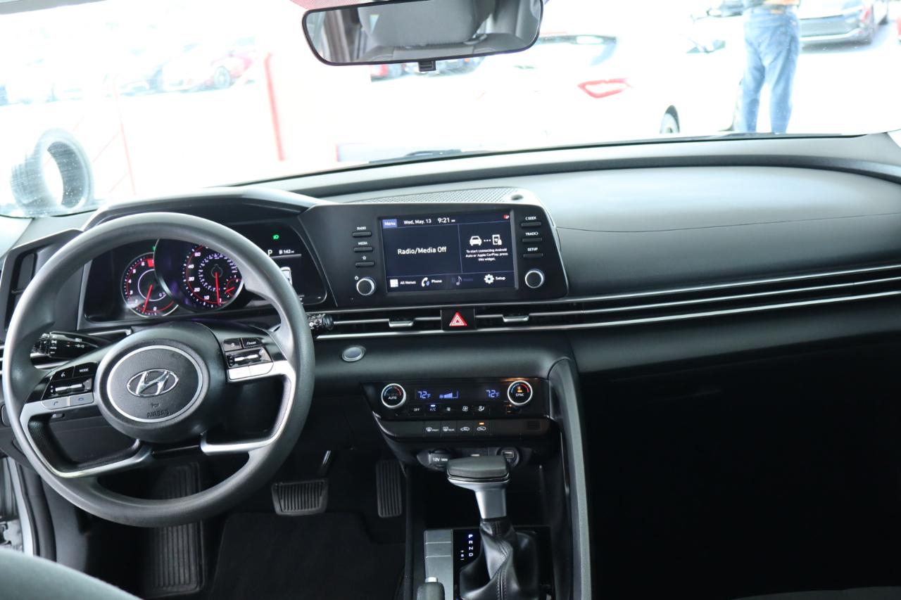Hyundai Elantra SEL IVT 2023