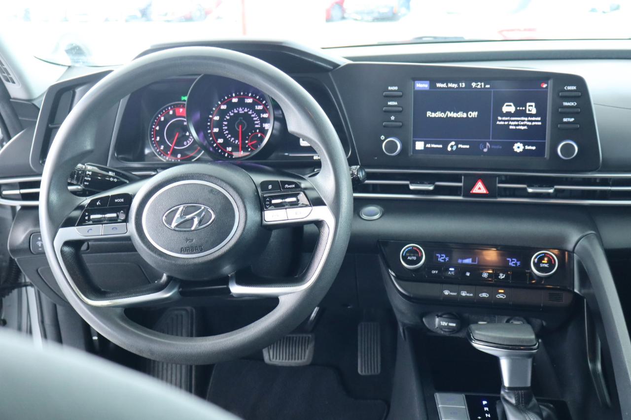 Hyundai Elantra SEL IVT 2023