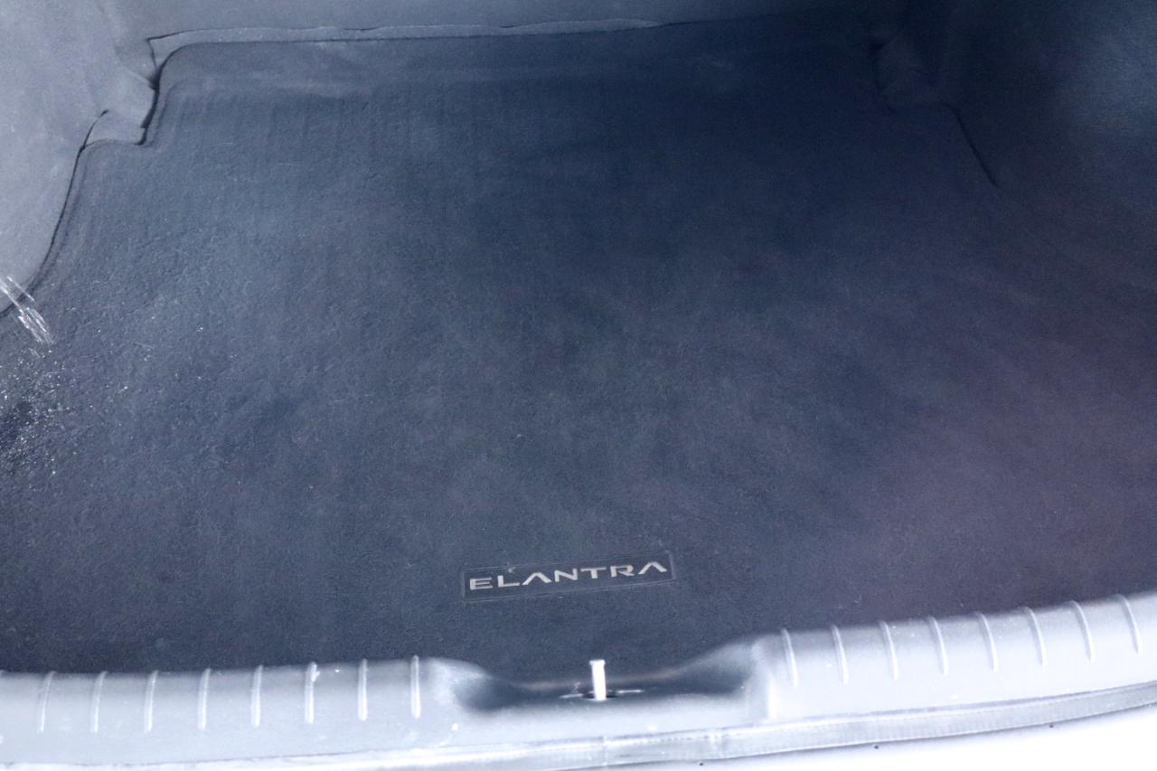 Hyundai Elantra SEL IVT 2023