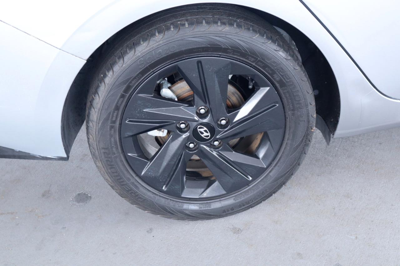 Hyundai Elantra SEL IVT 2023