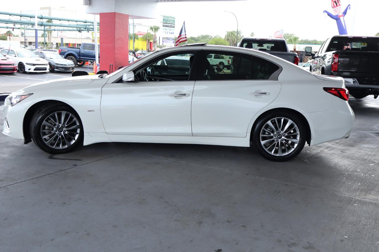 Infiniti Q50 3.0t LUXE RWD 2019