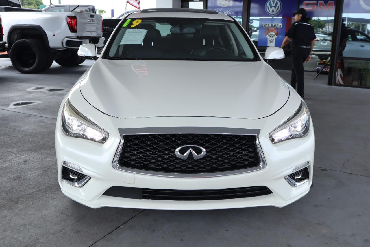 Infiniti Q50 3.0t LUXE RWD 2019
