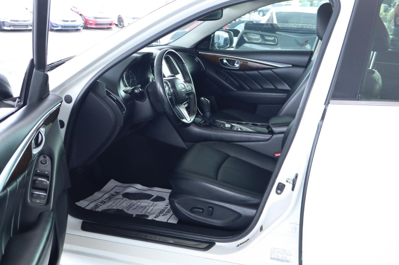 Infiniti Q50 3.0t LUXE RWD 2019