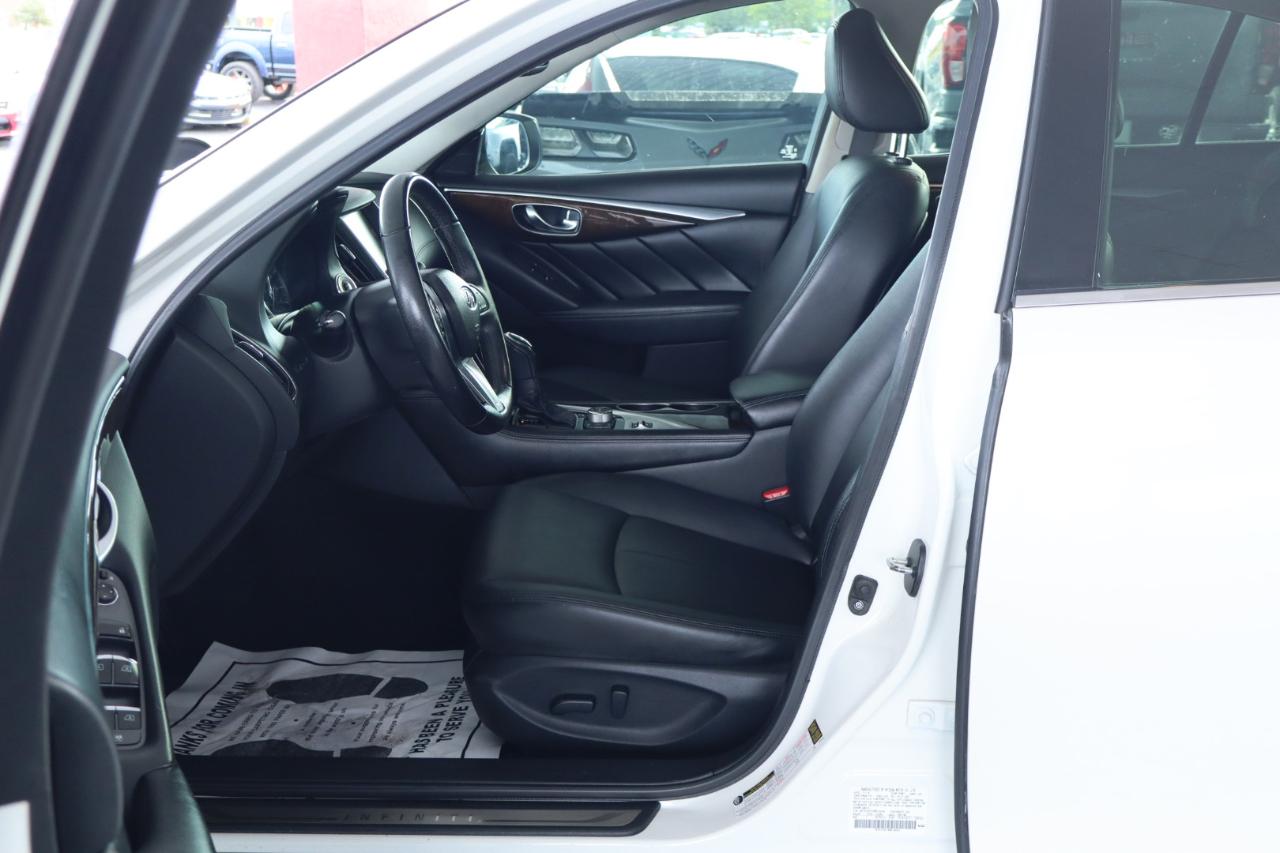 Infiniti Q50 3.0t LUXE RWD 2019