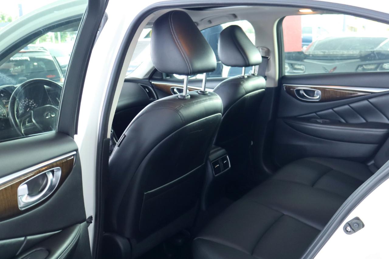 Infiniti Q50 3.0t LUXE RWD 2019