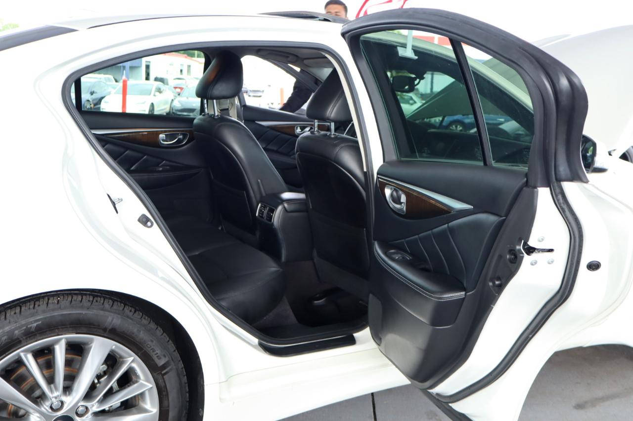 Infiniti Q50 3.0t LUXE RWD 2019