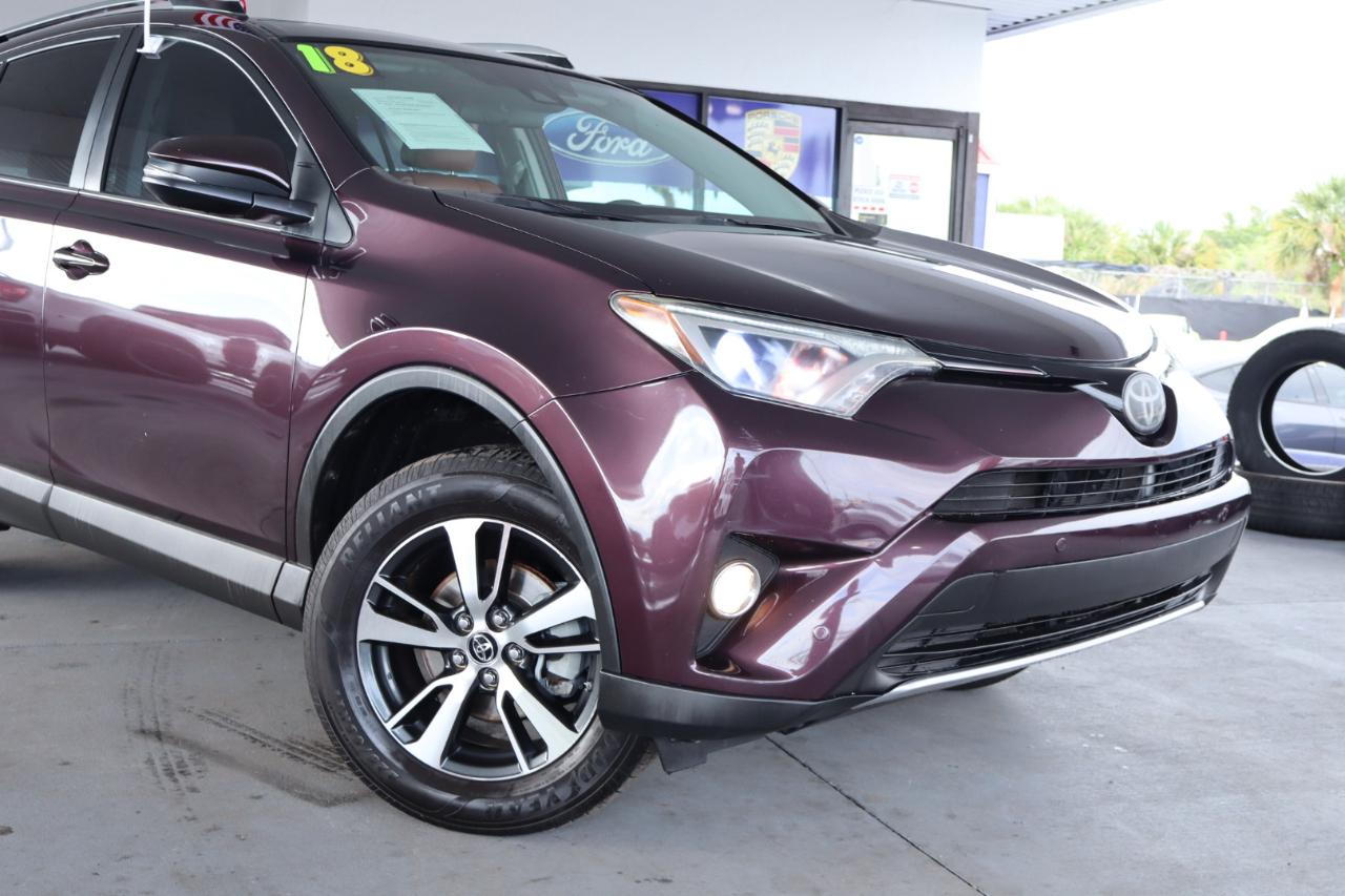Toyota RAV4 XLE Premium FWD (Natl) 2018