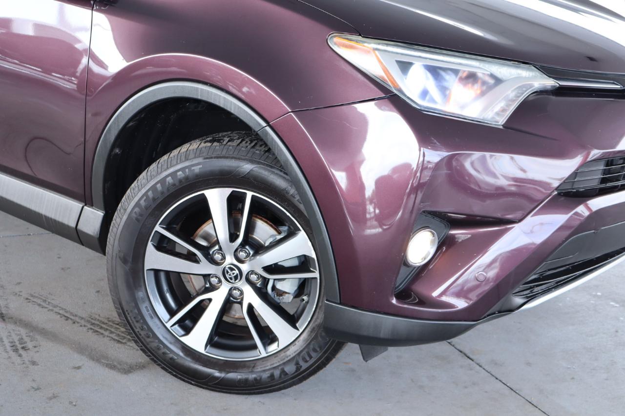 Toyota RAV4 XLE Premium FWD (Natl) 2018