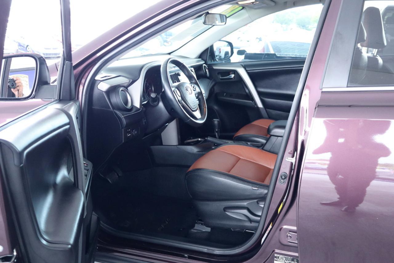 Toyota RAV4 XLE Premium FWD (Natl) 2018