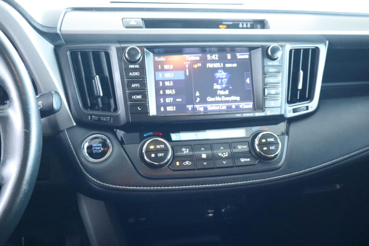 Toyota RAV4 XLE Premium FWD (Natl) 2018