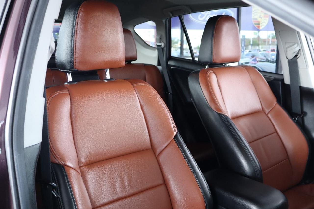 Toyota RAV4 XLE Premium FWD (Natl) 2018