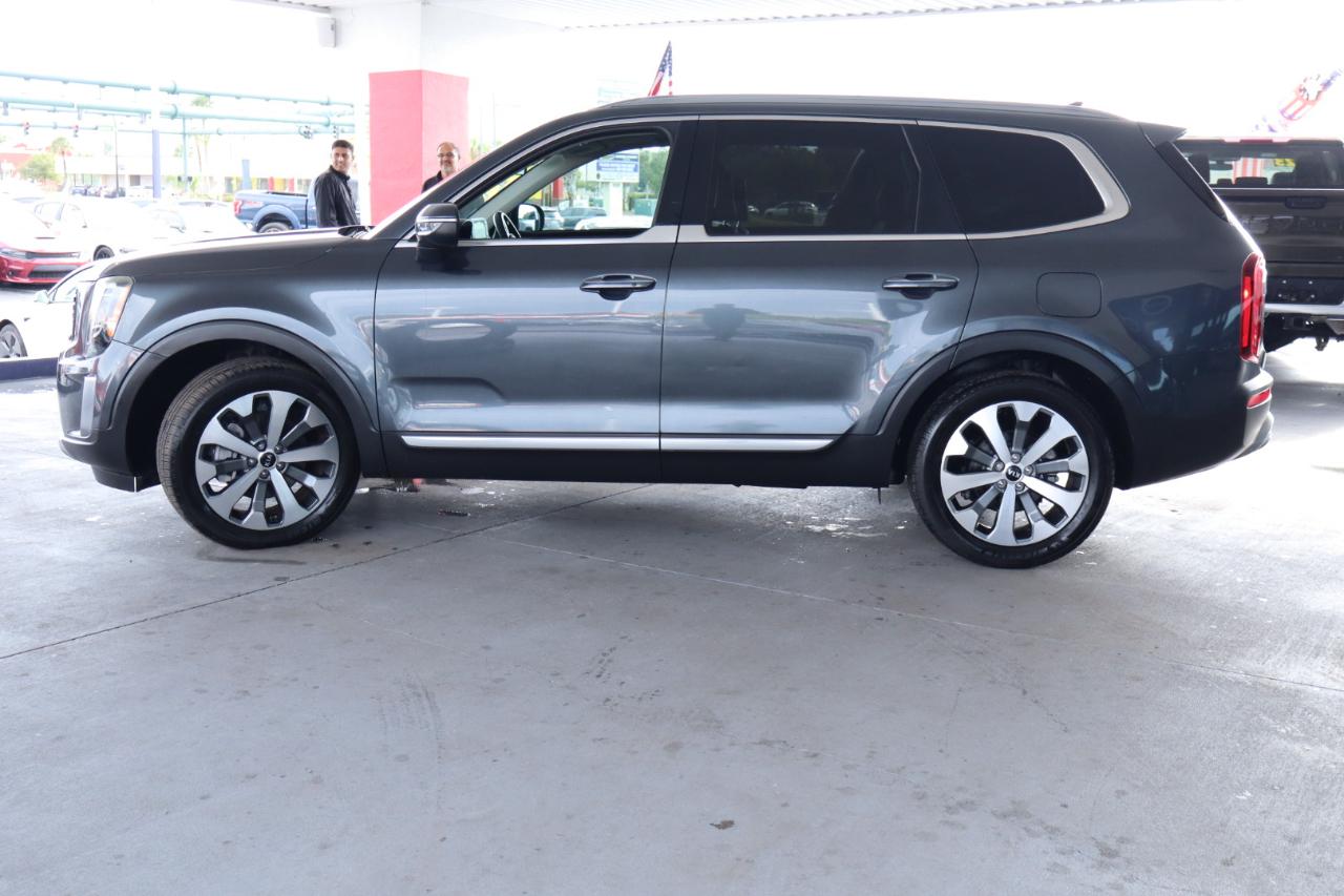 Kia Telluride S FWD 2020