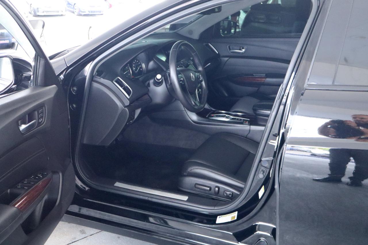 Acura TLX FWD V6 2017