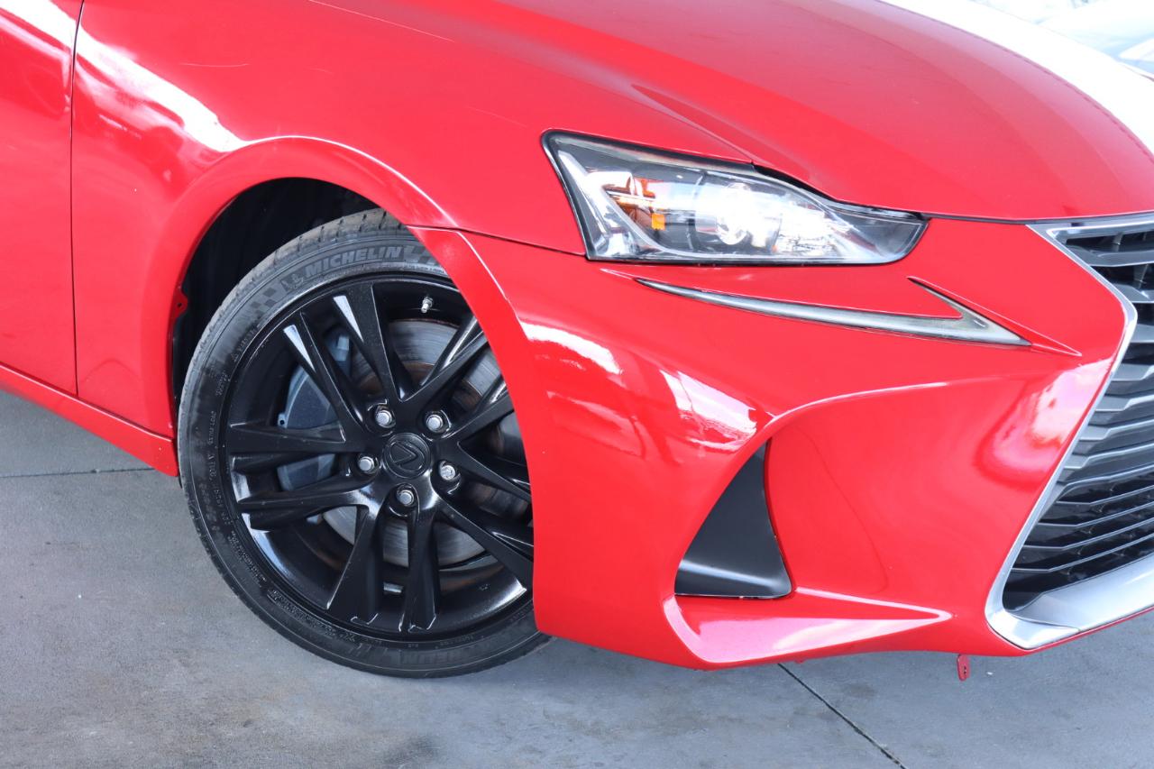 Lexus IS IS 300 RWD 2018