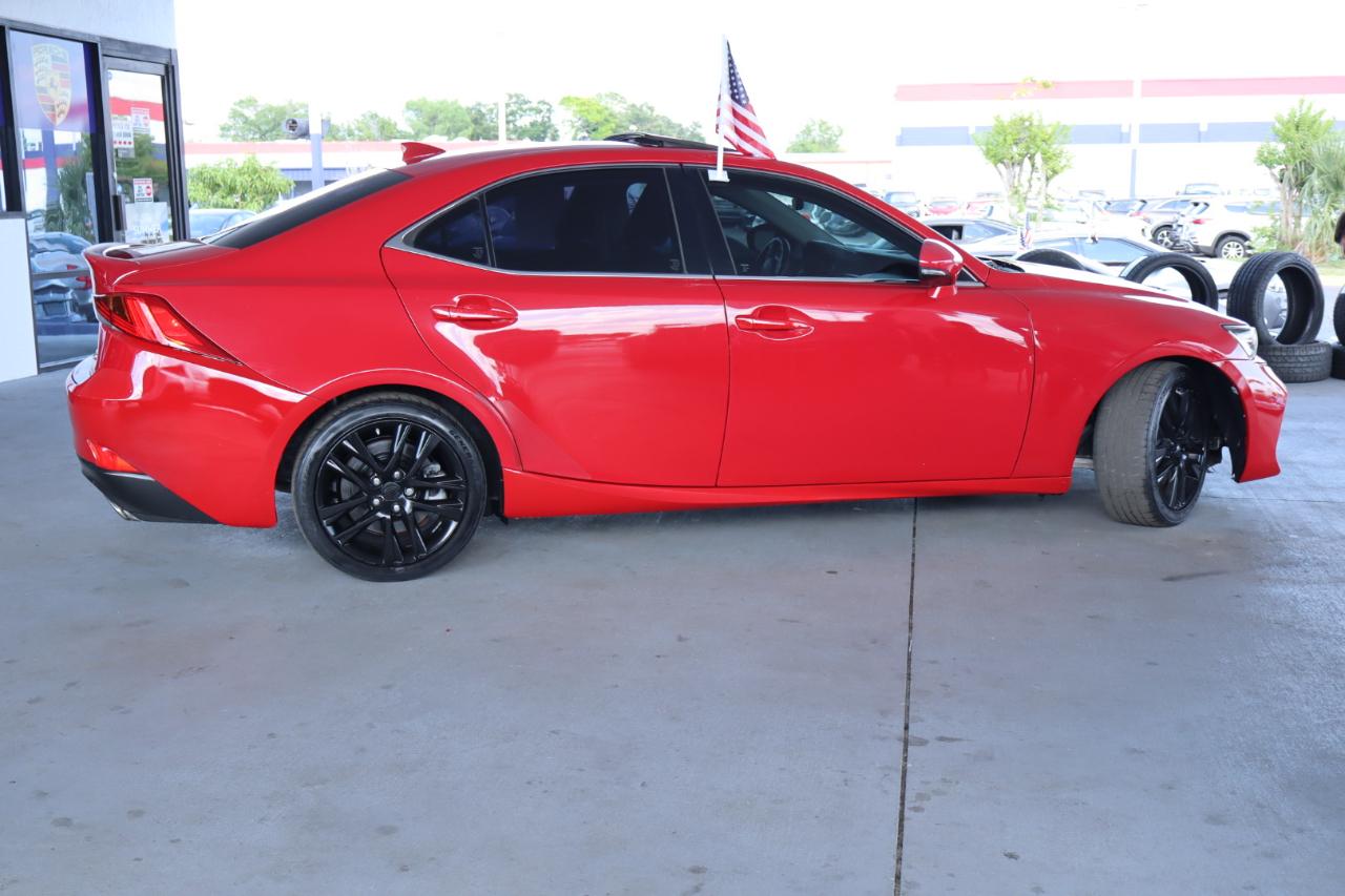 Lexus IS IS 300 RWD 2018