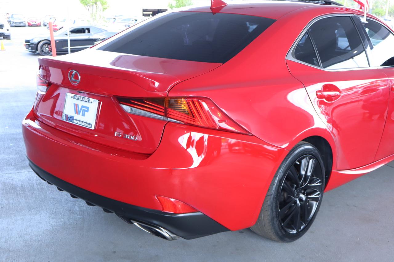 Lexus IS IS 300 RWD 2018