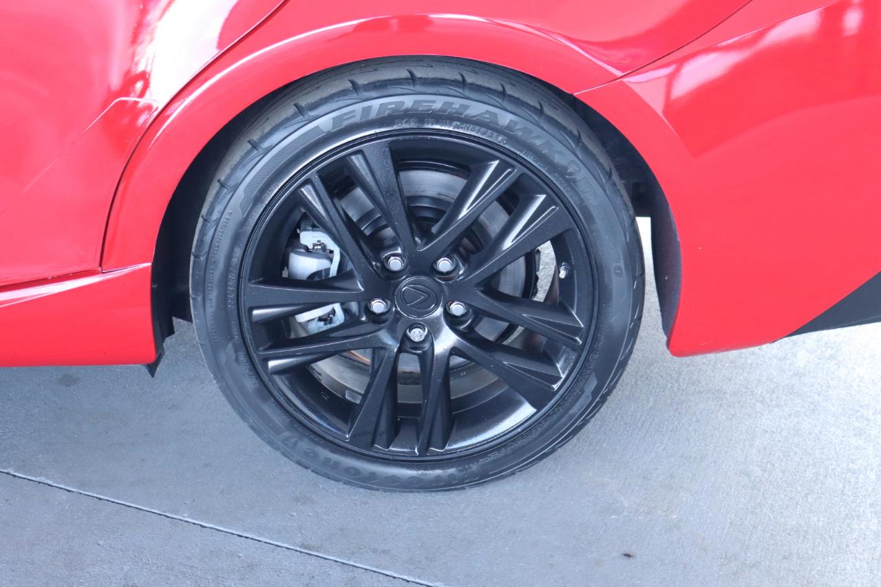 Lexus IS IS 300 RWD 2018