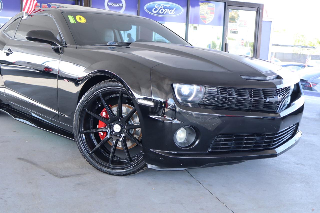 Chevrolet Camaro 2dr Cpe 2SS 2010