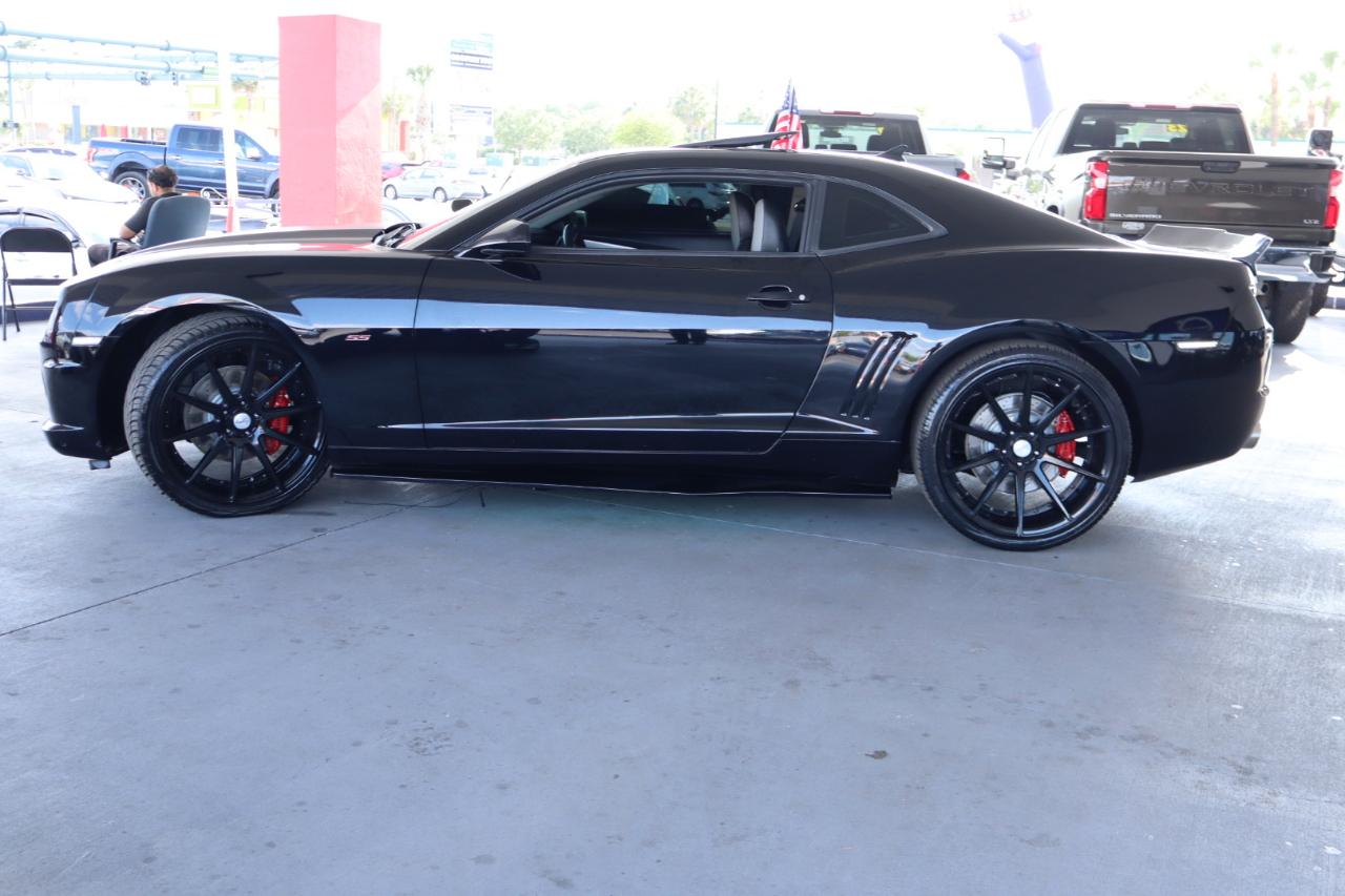 Chevrolet Camaro 2dr Cpe 2SS 2010