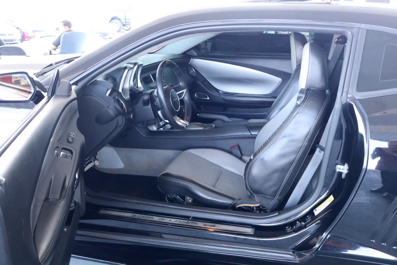 Chevrolet Camaro 2dr Cpe 2SS 2010