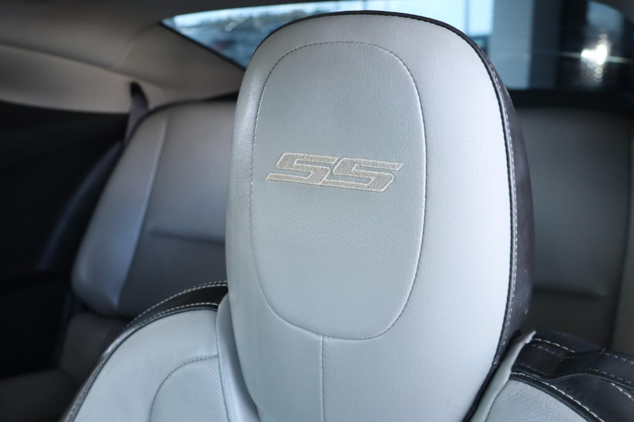 Chevrolet Camaro 2dr Cpe 2SS 2010