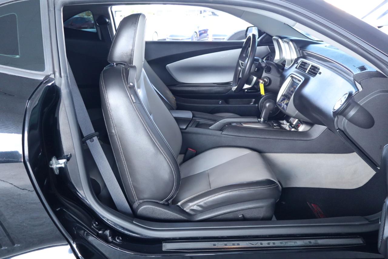 Chevrolet Camaro 2dr Cpe 2SS 2010
