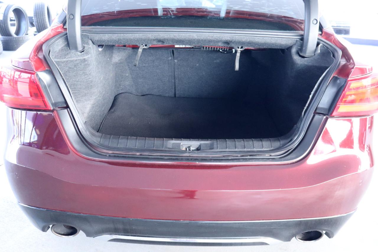 Nissan Maxima SR 3.5L 2017