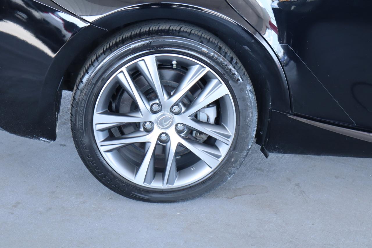 Lexus IS IS 300 RWD 2020
